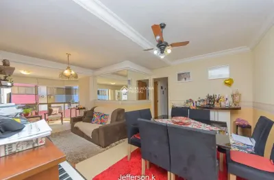 Apartamento com 3 quartos à venda na rua costa, 361, menino deus, porto alegre, 105 m2 por r$ 830.000