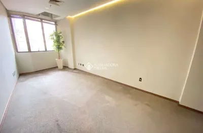 Sala comercial à venda na rua tobias da silva, 137, moinhos de vento, porto alegre, 22 m2 por r$ 238.000