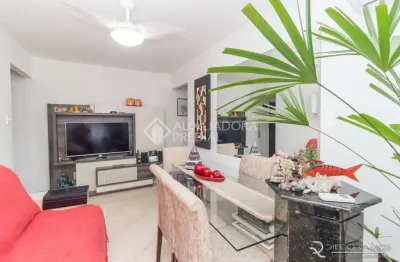 Apartamento com 2 quartos à venda na rua professor joão de souza ribeiro, 859, humaitá, porto alegre, 60 m2 por r$ 250.000