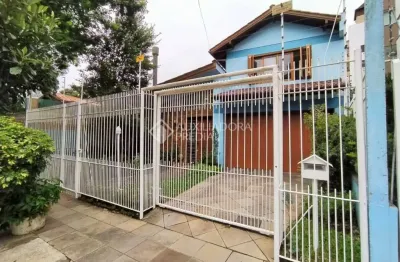 Casa em condomínio fechado com 4 quartos à venda na rua carlos legori, 50, passo da areia, porto alegre, 420 m2 por r$ 2.099.000