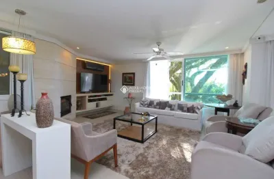 Casa em condomínio fechado com 3 quartos à venda na praça josé assunção, 22, vila assunção, porto alegre, 367 m2 por r$ 2.650.000