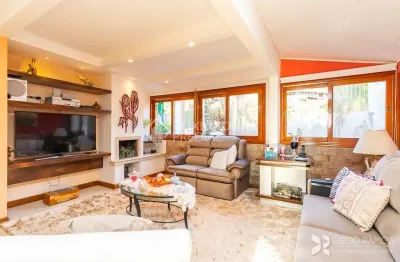 Casa em condomínio fechado com 3 quartos à venda na rua floriano maya d'ávila, 20, teresópolis, porto alegre, 207 m2 por r$ 755.000