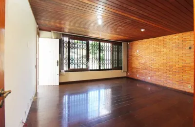 Casa com 3 quartos à venda na rua bispo william thomas, 88, teresópolis, porto alegre, 250 m2 por r$ 849.000