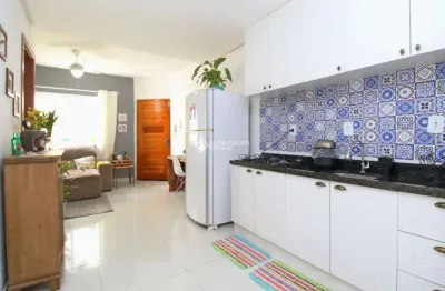Casa em condomínio fechado com 2 quartos à venda na rua sebastião wolf, 281, nonoai, porto alegre, 78 m2 por r$ 290.000