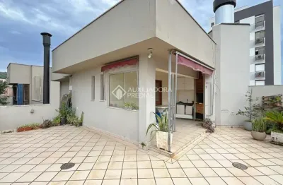 Cobertura com 3 quartos à venda na rua doutor pereira neto, 685, tristeza, porto alegre, 210 m2 por r$ 660.000
