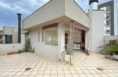 Cobertura com 3 quartos à venda na Rua Doutor Pereira Neto, 685, Tristeza, Porto Alegre, 210 m2 por R$ 660.000