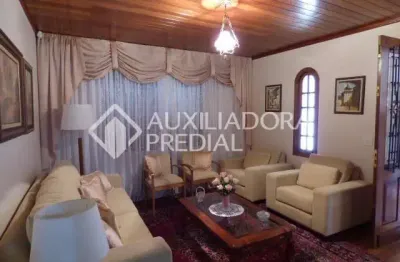 Casa com 4 quartos à venda na rua landel de moura, 2387, tristeza, porto alegre, 222 m2 por r$ 900.000
