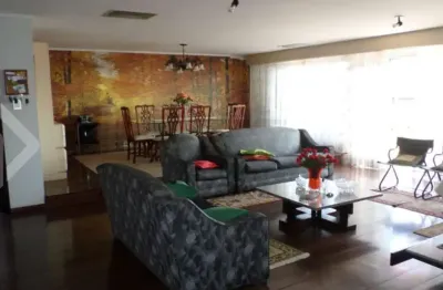 Casa com 4 quartos à venda na rua caeté, 1047, vila assunção, porto alegre, 323 m2 por r$ 1.800.000