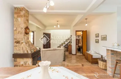 Casa em condomínio fechado com 3 quartos à venda na avenida tramandaí, 1152, ipanema, porto alegre, 292 m2 por r$ 760.000