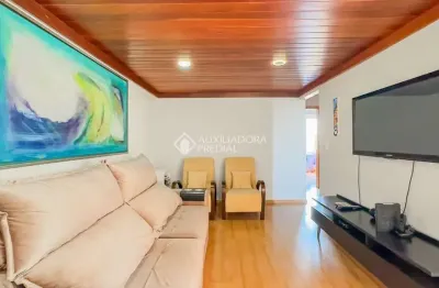 Apartamento com 3 quartos à venda na rua comendador azevedo, 464, floresta, porto alegre, 76 m2 por r$ 325.000