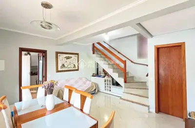 Casa em condomínio fechado com 4 quartos à venda na rua landel de moura, 1831, tristeza, porto alegre, 194 m2 por r$ 636.500