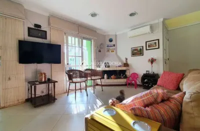 Casa com 3 quartos à venda na rua landel de moura, 1199, tristeza, porto alegre, 220 m2 por r$ 957.000