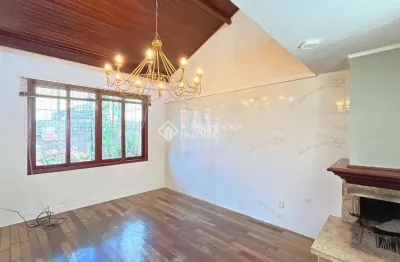 Casa com 3 quartos à venda na travessa nova trento, 407, tristeza, porto alegre, 240 m2 por r$ 850.000