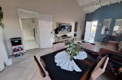 Casa com 2 quartos à venda na rua monteiro lobato, 1199, parque da matriz, cachoeirinha, 66 m2 por r$ 330.000