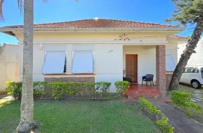 Casa com 4 quartos à venda na rua vicente failace, 336, tristeza, porto alegre, 180 m2 por r$ 1.480.000