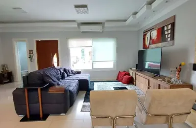 Casa em condomínio fechado com 3 quartos à venda na rua eroni soares machado, 300, hípica, porto alegre, 157 m2 por r$ 901.000