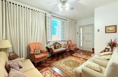 Casa com 5 quartos à venda na rua doutor oscar bittencourt, 318, menino deus, porto alegre, 297 m2 por r$ 1.349.900