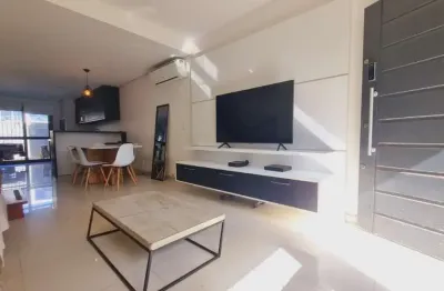 Casa com 2 quartos à venda na rua doutor sérgio de figueiredo, 84, guarujá, porto alegre, 101 m2 por r$ 490.000