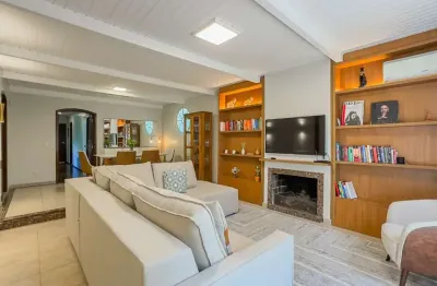 Casa com 6 quartos à venda na rua general rondon, 252, tristeza, porto alegre, 350 m2 por r$ 2.500.000