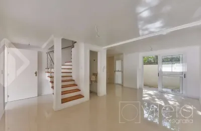 Casa em condomínio fechado com 3 quartos à venda na rua doutor pereira neto, 1215, tristeza, porto alegre, 110 m2 por r$ 645.000