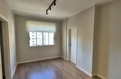 Apartamento com 1 quarto à venda na rua jerônimo coelho, 44, centro histórico, porto alegre, 43 m2 por r$ 275.000