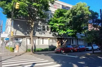 Apartamento com 2 quartos à venda na avenida bastian, 571, menino deus, porto alegre, 57 m2 por r$ 240.000
