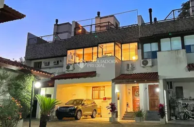 Casa em condomínio fechado com 3 quartos à venda na travessa pedra redonda, 450, ipanema, porto alegre, 290 m2 por r$ 1.390.000