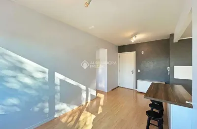 Apartamento com 2 quartos à venda na Rua Coronel Aristides, 211, Camaquã, Porto Alegre, 58 m2 por R$ 390.000