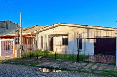 Casa com 3 quartos à venda na rua dos guenoas, 1314, guarujá, porto alegre, 177 m2 por r$ 650.000