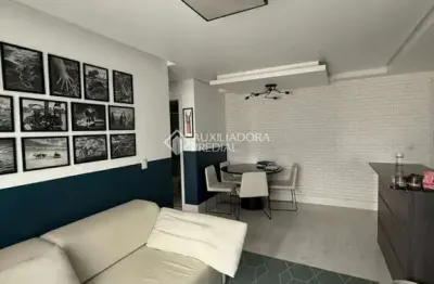 Apartamento com 2 quartos à venda na rua doutor campos velho, 1888, cristal, porto alegre, 62 m2 por r$ 370.000