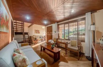 Casa em condomínio fechado com 3 quartos à venda na rua erechim, 100, nonoai, porto alegre, 181 m2 por r$ 699.000