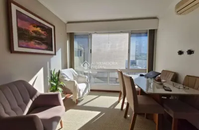 Apartamento com 1 quarto à venda na rua doutor campos velho, 720, cristal, porto alegre, 56 m2 por r$ 280.000