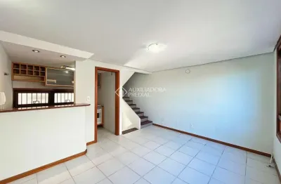 Casa em condomínio fechado com 2 quartos à venda na rua santa vitória, 381, tristeza, porto alegre, 127 m2 por r$ 532.000
