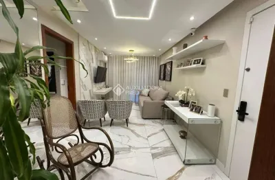 Apartamento com 3 quartos à venda na rua peri machado, 40, menino deus, porto alegre, 84 m2 por r$ 570.000