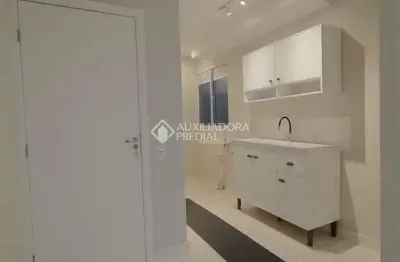 Apartamento com 2 quartos à venda na rua sabino pereira nunes, 932, restinga, porto alegre, 41 m2 por r$ 140.000