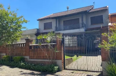 Casa com 4 quartos à venda na rua caiapó, 132, cristal, porto alegre, 360 m2 por r$ 1.950.000