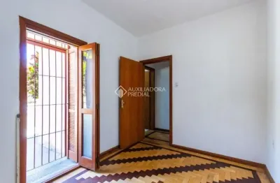 Apartamento com 2 quartos à venda na avenida joão pessoa, 2489, farroupilha, porto alegre, 57 m2 por r$ 320.000