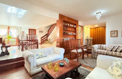 Casa com 4 quartos à venda na rua doutor derly monteiro, 635, jardim itu sabará, porto alegre, 301 m2 por r$ 1.600.000
