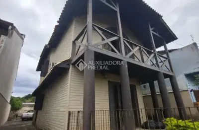 Casa com 3 quartos à venda na rua claudio da silva pinto, 302, espírito santo, porto alegre, 179 m2 por r$ 500.000