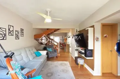 Casa em condomínio fechado com 3 quartos à venda na avenida edgar pires de castro, 25, hípica, porto alegre, 146 m2 por r$ 359.900