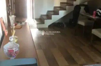 Casa em condomínio fechado com 3 quartos à venda na avenida orleaes, 105, guarujá, porto alegre, 196 m2 por r$ 470.000