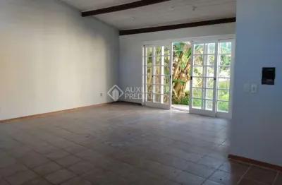 Casa em condomínio fechado com 4 quartos à venda na rua estevão cruz, 123, cristal, porto alegre, 195 m2 por r$ 834.000