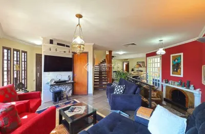 Casa em condomínio fechado com 4 quartos à venda na rua paulo derly strehl, 30, espírito santo, porto alegre, 284 m2 por r$ 2.706.550