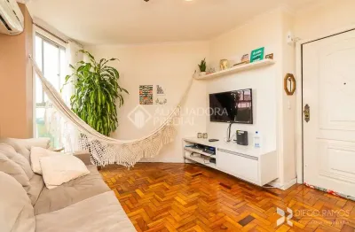 Apartamento com 3 quartos à venda na rua coronel massot, 520, camaquã, porto alegre, 73 m2 por r$ 315.000