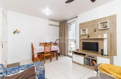 Apartamento com 3 quartos à venda na rua doutor campos velho, 1756, cristal, porto alegre, 63 m2 por r$ 319.000