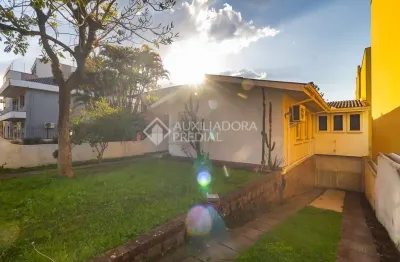 Casa com 3 quartos à venda na rua general rondon, 1206, tristeza, porto alegre, 205 m2 por r$ 1.385.000