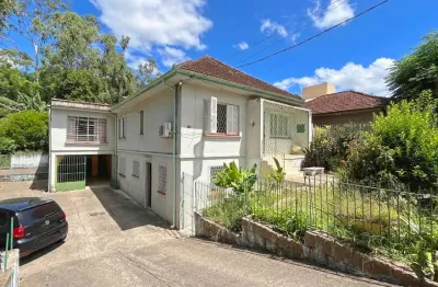Casa com 3 quartos à venda na rua marechal mesquita, 738, teresópolis, porto alegre, 300 m2 por r$ 650.000