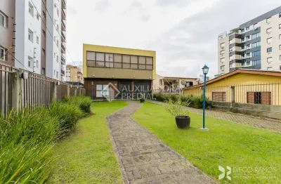 Prédio à venda na rua doutor pereira neto, 114, tristeza, porto alegre, 701 m2 por r$ 2.245.000