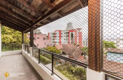 Casa com 5 quartos à venda na rua ângelo la porta, 431, centro, florianópolis, 360 m2 por r$ 1.560.000