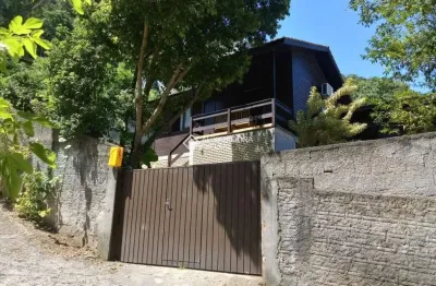 Casa com 2 quartos à venda na servidão batuel cunha neto, 280, rio tavares, florianópolis, 98 m2 por r$ 730.000